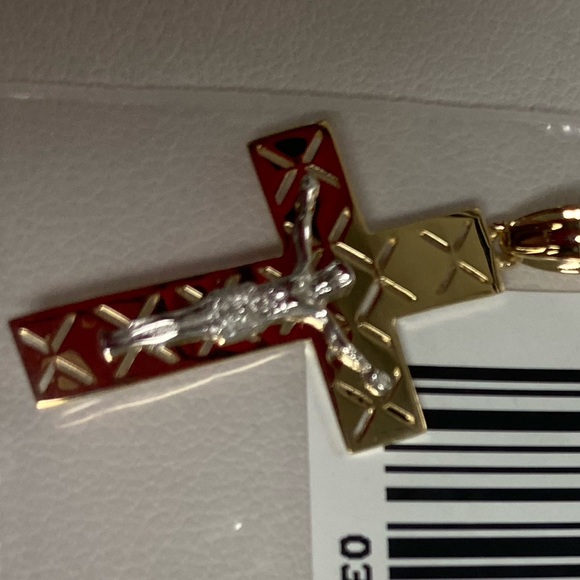 14K Gold Jesus Crucifix Cross Religious Pendant - Picture 9 of 10